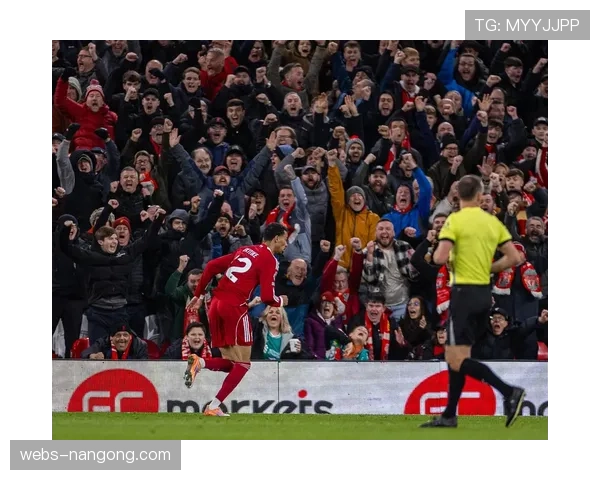 战术图解：阿斯顿维拉如何利用“过顶长传”精准打击利物浦高位防线身后